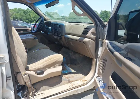 2000 Ford F-350 Lariat/Xl/Xlt from USA, damaged, VIN 1FTSW31F1YED74367